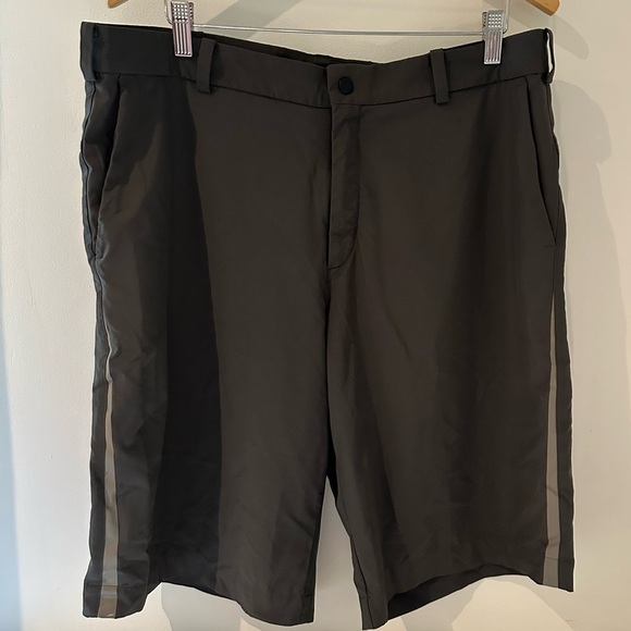 Nike Golf Tour Performance Dry Fit  Men’s Golf shorts - Picture 2 of 9